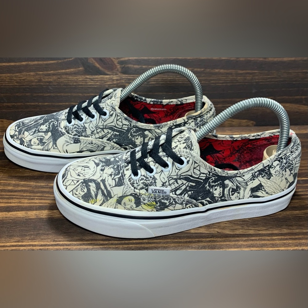 Vans Marvel Avengers Comic Shoes Womens Size 7.5 Shoes Black White Athletic
